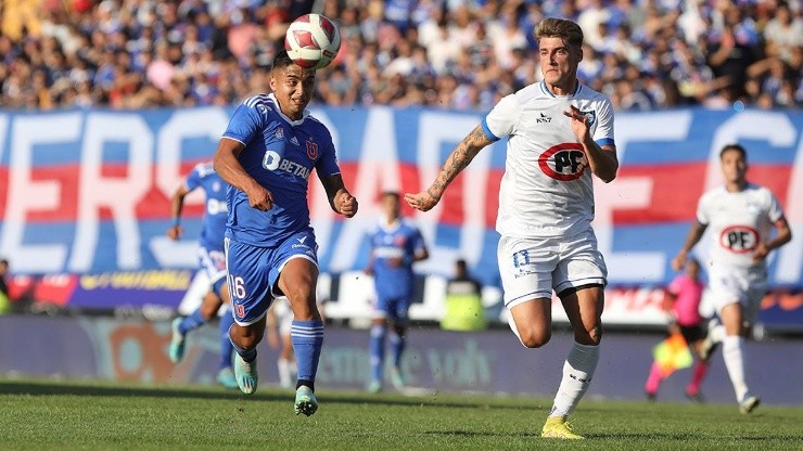 Huachipato le amargó el debut a la U, que parte el Campeonato Nacional con derrota.