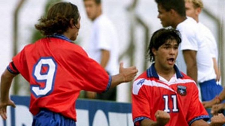 Chile avanzó a los Juegos Olímpicos de Sidney 2000 tras vencer a Argentina con gol de Navia