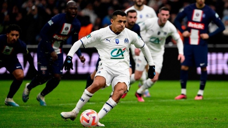 Alexis llegó a su gol 11 con la camiseta del Olympique de Marsella en esta temporada 2022-23.