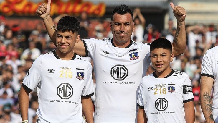 Esteban Paredes compartirá con sus hijos en su despedida del fútbol profesional.