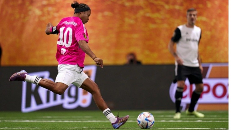 Ronaldinho integra las filas del Porcinos FC