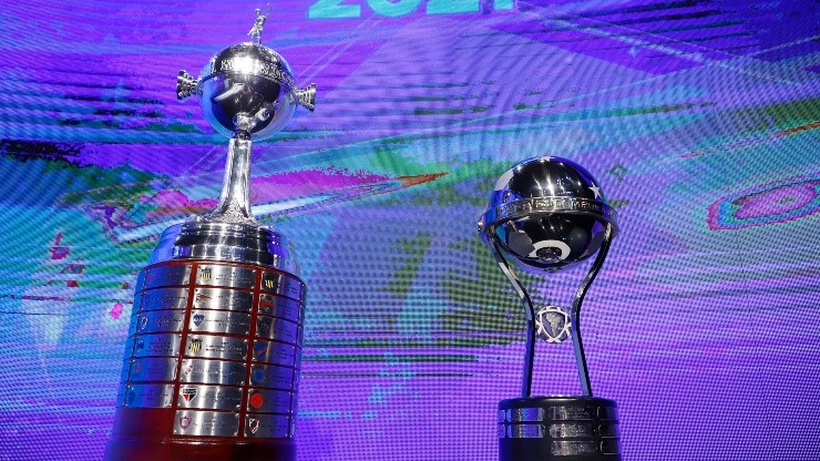 Habrá cinco clubes chilenos en los dos torneos.