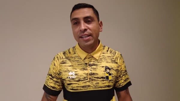 Gonzalo Jara se reencuentra en el equipo con Jean Beausejour y Carlos Carmona
