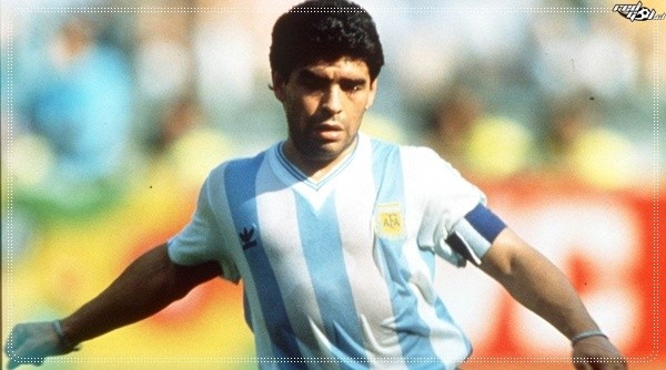 Mediocampista | Diego Maradona | Argentina