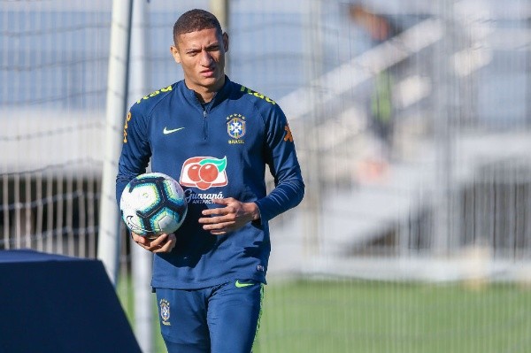 Richarlison se reintegró al equipo de Brasil previo al duelo contra Argentina (Foto: Getty Images)