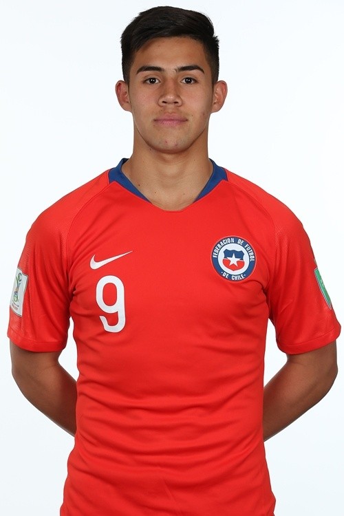 Alexander Aravena | Delantero.