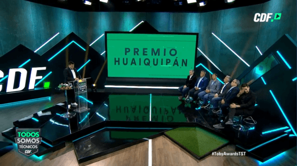 Premio Huaiquipán a la mejor frase: “Reinaldo Rueda por: ¡la afición en la calles por donde voy dice paciencia y aguante’”.