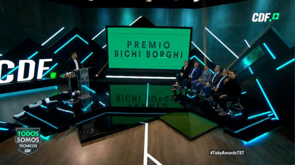 Premio Bichi Borghi al mejor lujo: “el ganador es el Tobi Vega”, anunció Claudio Borghi entre risas con un video de Vega dominando el balón en el estudio. “Nunca me habían dado un premio, feliz por mi familia, las perritas que tengo en la casa. Y por este panel maravilloso”, sentenció el dueño de la distinción.