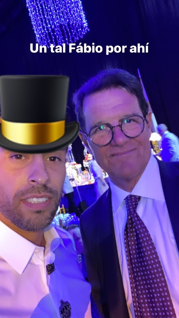 Valdivia junto al DT italiano