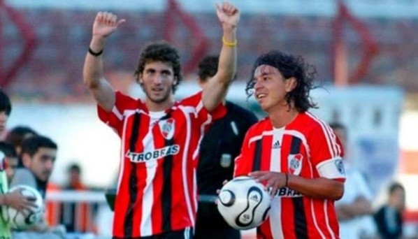 Higuaín junto a Marcelo Gallardo, actual entrenador de River Plate