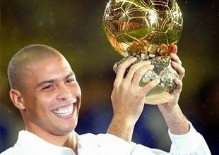 Pese a su lesión pasada, Ronaldo ganó el Balón de Oro en 2002