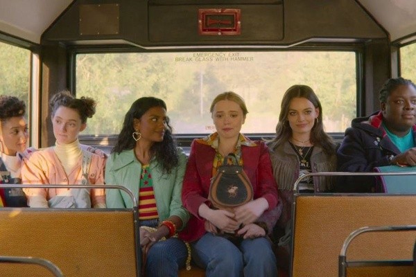 La escena del autobus es una de las más recordadas por los fanáticos de &quot;Sex Education&quot;