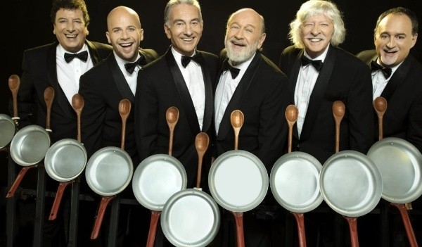 El grupo Les Luthiers en pleno.
