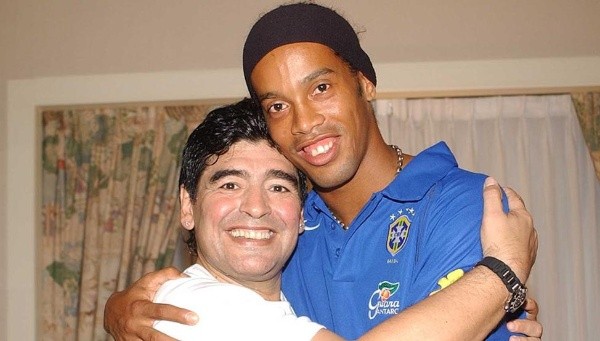 Ronaldinho y Maradona siempre han tenido una cercana amistad