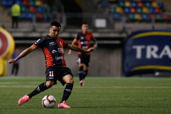 Club Deportes Antofagasta fue la estación de Gonzalo Fierro por un año y medio después de salir de Colo Colo. Ahora regresa a Santiago para jugar en Deportes Colina.