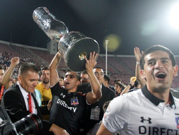 Gonzalo Fierro levantó 12 títulos con Colo Colo, siendo de los más campeones de toda su historia.