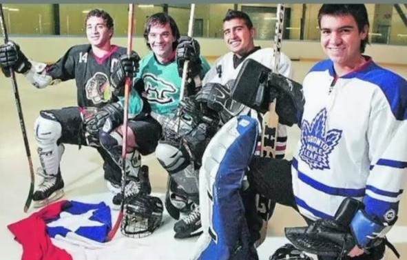 Vidal, Carmona, Medina y Toselli como jugadores de hockey