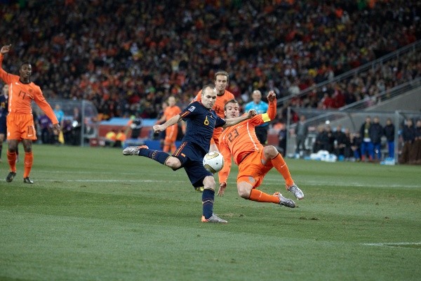 Iniesta marcó el gol más importante en la historia del fútbol español