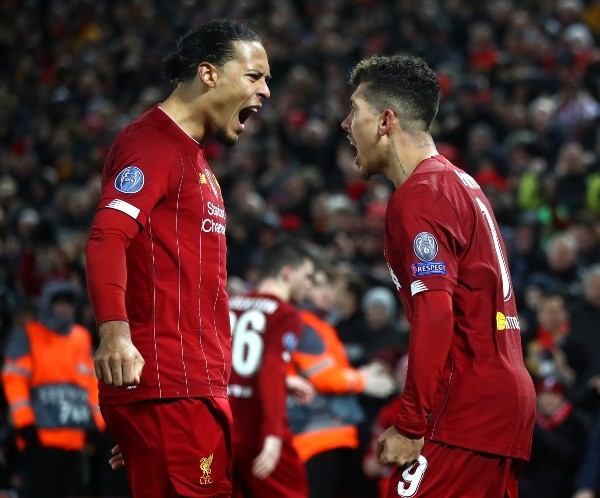 De volver el fútbol, el Liverpool estaría cerca de lograr su ansiada Premier League