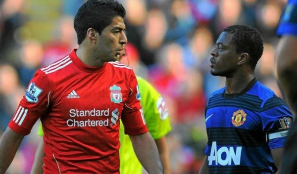 El momento en que Luis Suárez insultó de manera racista a Patrice Evra. Foto: archivo