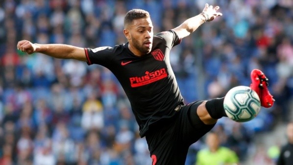 El lateral brasileño se encuentra aislado. (FOTO: Internet)