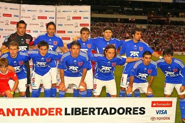 Plantel de la U que disputó la semifinal de la Libertadores 2010.