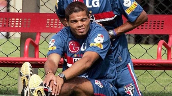 Flávio Donizete fue parte del plantel de Sao Paulo que ganó la Libertadores y el Mundial de Clubes el 2005.