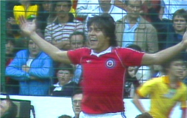 Patricio Yáñez defendiendo los colores de la Selección Chilena en el Mundial de España 1982. (FOTO: CDF)