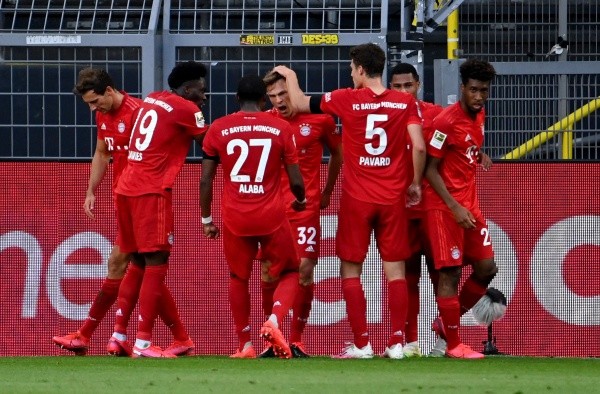 El triunfo del Bayern sobre el Dortmund los dejó con la primera opción de coronarse campeones a 6 fechas del final del torneo. (Foto: Getty)