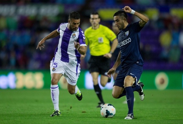 Morales jugó en el Málaga desde 2013 al 2014, marcando 4 goles en 24 partidos