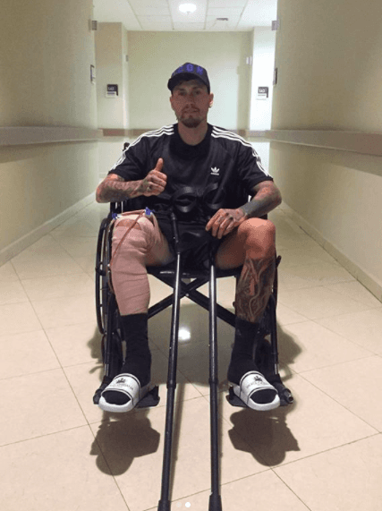 Nicolás Castillo ha mostrado en su cuenta de Instagram el proceso de rehabilitación para volver a caminar sin problemas. Foto: Instagram