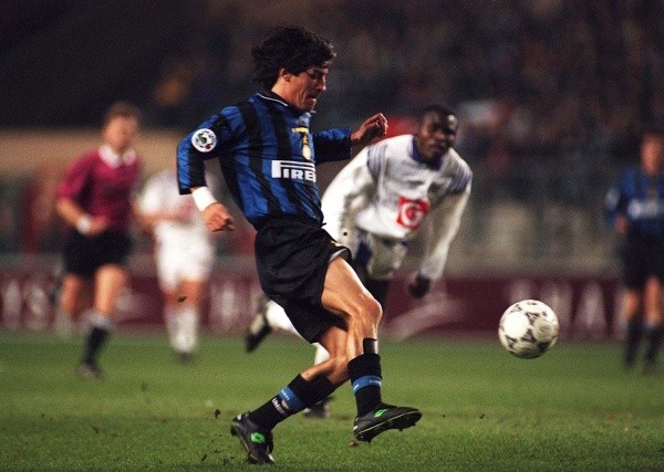 Zamorano en su época de goleador en el Inter de Milán (Getty Images)