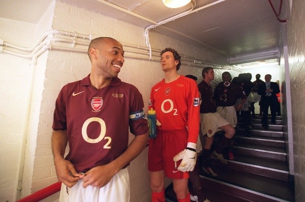 Jens Lehmann opinó que la salida de Thierry Henry y otras figuras llevaron al Arsenal a perder jerarquía y dejar de ser invencible