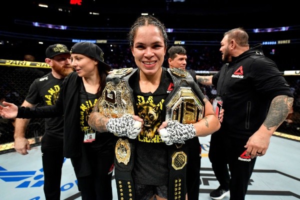 Amanda Nunes es la mujer más dominante en la historia de las artes marciales mixtas. Actualmente es la única doble campeona de UFC. Foto: Getty Images