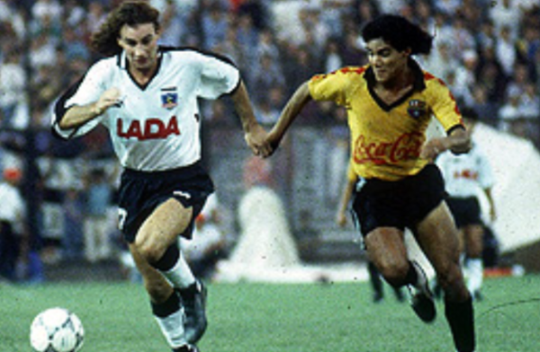 Colo Colo enfretó en fase de grupos a Barcelona de Guayaquil, subcampeón de la Libertadores de 1990. Foto: Archivo