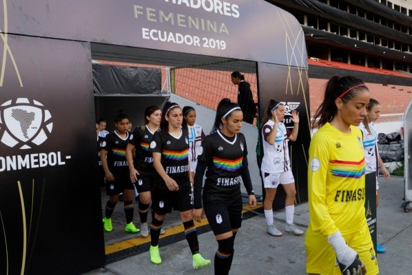 El proceso de licencias para los clubes femeninos fue suspendido por la Conmebol y la Copa Libertadores 2020 de la categoría sería aplazada