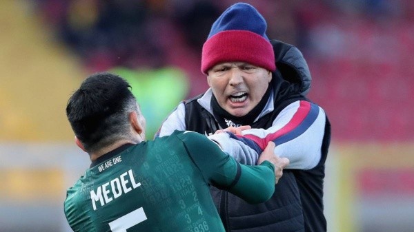 El día de furia de Gary Medel cuando se enfrentó en pleno partido con su propio entrenador. (FOTO: Getty Images)