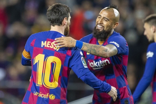 Messi y Arturo Vidal en el Barcelona 2019-20.