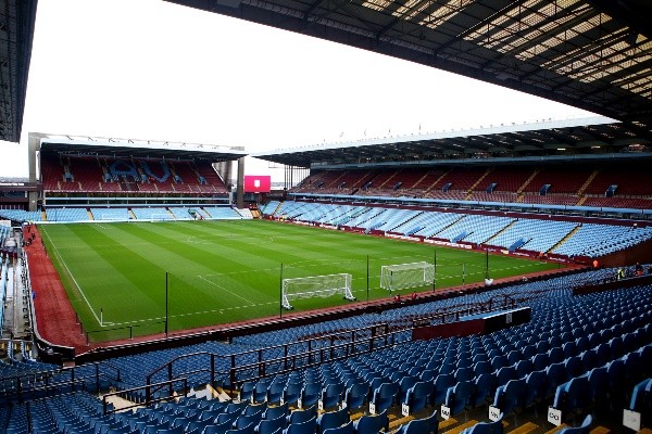 El Villa Park será el escenario que abrirá el futbol en Inglaterra. (Foto: Getty)
