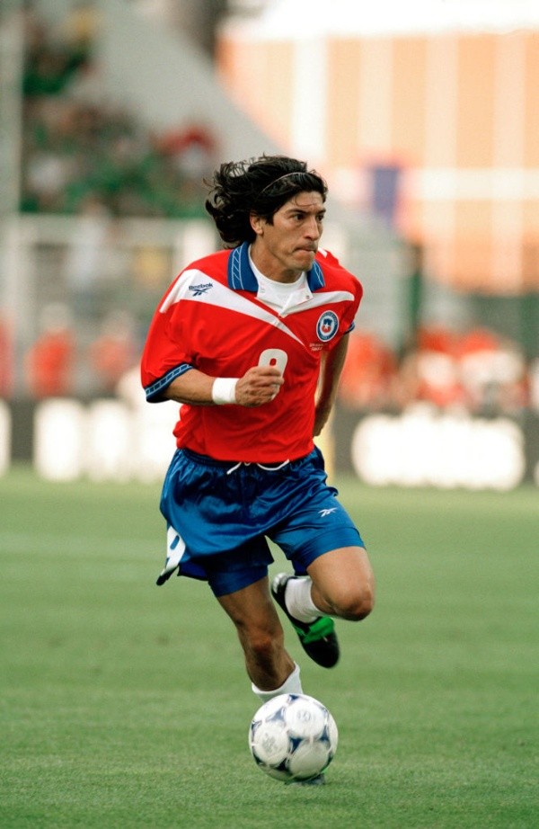 Iván Zamorano jugando ante Austria en el Mundial de Francia 1998 - Getty