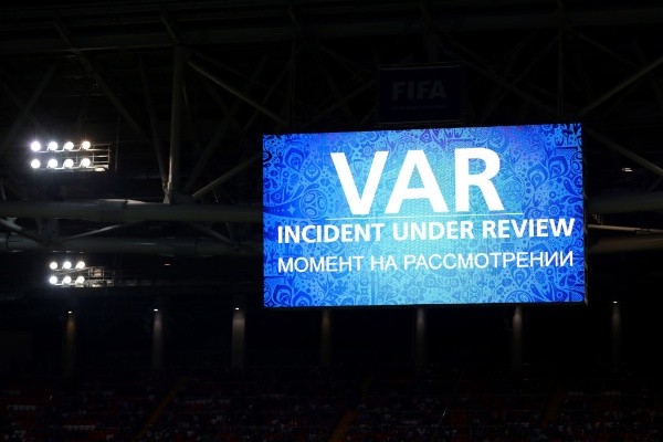 El VAR en Rusia le anuló un gol a Vargas - Getty