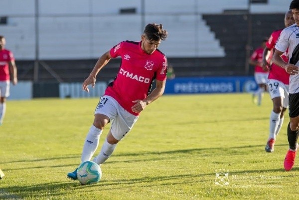 Gonzalo Reyes en Montevideo Wanderers