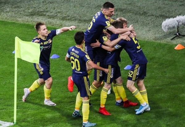 La celebración del equipo juvenil de Rostov al marcar el único gol del partido. (FOTO: Getty Images)