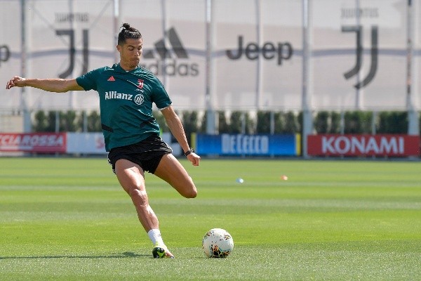 Perder el título de la Copa de Italia le ha traído obviascríticasa la Juventus, pero además la prensa italiana habla de una tensa relación entre Sarri y Cristiano.