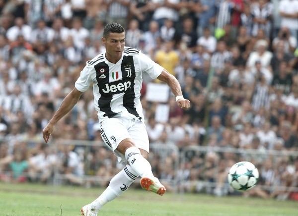 La Juventus perdió la final de la Copa Italia en la primera definición de un campeonato tras el retorno del fútbol al país, teniendo a Cristiano Ronaldo como blanco de las criticas del periodismo y la afición.