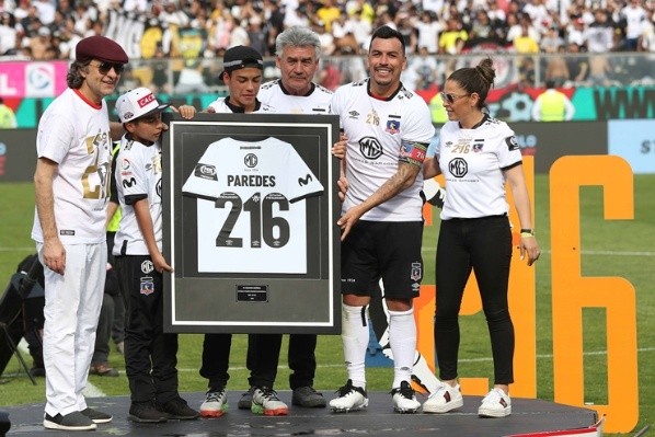 La camiseta con el dorsal 216 fue el centro de la celebración en el estadio Monumental.
