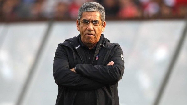Gualberto Jara entrenador de Colo Colo (Agencia Uno)