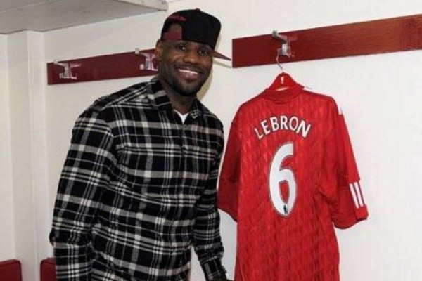 LeBron James hincha del Liveprool