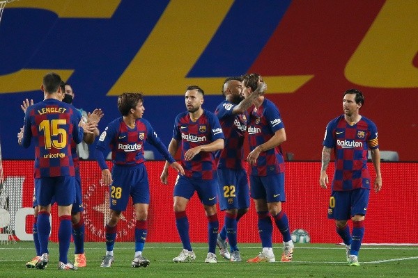 1-0 ganó en su último partido el Barcelona, con tanto de Iván Rakitic. El cuadro blaugrana no ha tenido su mejor rendimiento desde que volvió de cuarentena. (Foto: Getty)