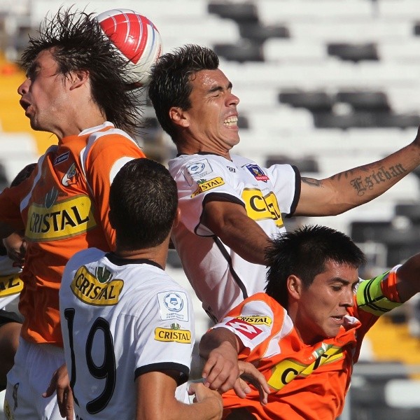 Esteban Paredes en el polémico partido ante Cobresal en 2011